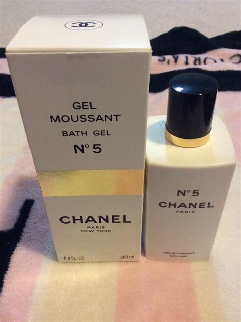 chanel no 5 bath powder discontinued|chanel 5 gel moussant bath.